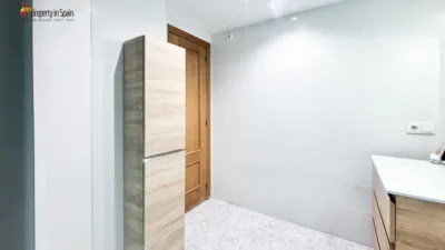 Habitación en alquiler en Carrer Devesa, Altozano (Distrito Campoamor-Altozano. Alicante - Alacant) de 410 €<span>/mes</span>