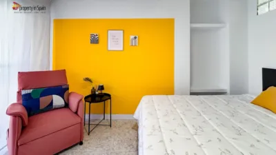 Habitación en alquiler en Carrer Devesa, Altozano (Distrito Campoamor-Altozano. Alicante - Alacant) de 410 €<span>/mes</span>