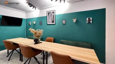 Habitación en alquiler en Carrer Devesa, Altozano (Distrito Campoamor-Altozano. Alicante - Alacant) de 380 €<span>/mes</span>