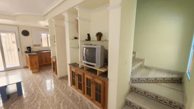 Terraced House on Malvinas Street photo 12