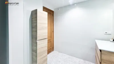 Habitación en alquiler en Carrer Devesa, Altozano (Distrito Campoamor-Altozano. Alicante - Alacant) de 400 €<span>/mes</span>