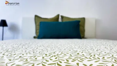 Habitación en alquiler en Carrer Devesa, Altozano (Distrito Campoamor-Altozano. Alicante - Alacant) de 380 €<span>/mes</span>