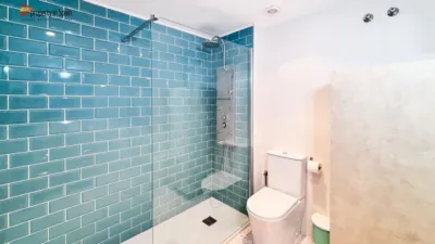 Habitación en alquiler en Carrer Devesa, Altozano (Distrito Campoamor-Altozano. Alicante - Alacant) de 410 €<span>/mes</span>