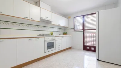 Habitación en alquiler en Carrer Devesa, Altozano (Distrito Campoamor-Altozano. Alicante - Alacant) de 410 €<span>/mes</span>