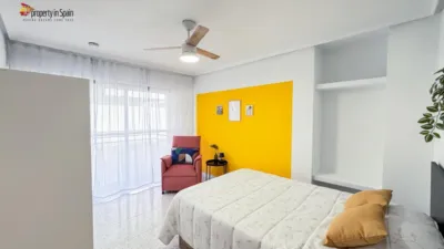 Habitación en alquiler en Carrer Devesa, Altozano (Distrito Campoamor-Altozano. Alicante - Alacant) de 410 €<span>/mes</span>