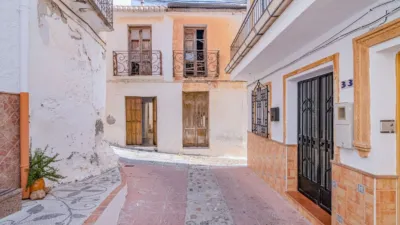 House on Calle Real photo 26