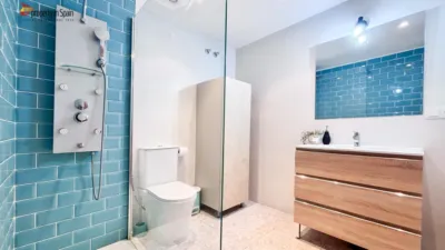 Habitación en alquiler en Carrer Devesa, Altozano (Distrito Campoamor-Altozano. Alicante - Alacant) de 410 €<span>/mes</span>