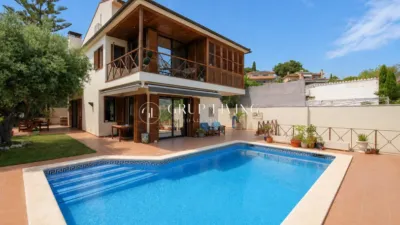 Villa in Vallpineda photo 3