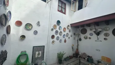 House in the Centre photo 12