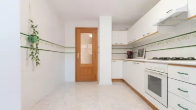Habitación en alquiler en Carrer Devesa, Altozano (Distrito Campoamor-Altozano. Alicante - Alacant) de 410 €<span>/mes</span>
