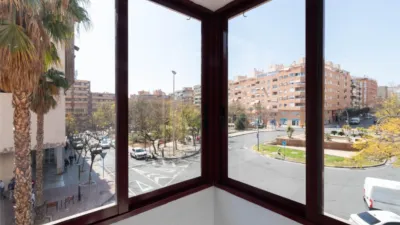 Habitación en alquiler en Carrer Devesa, Altozano (Distrito Campoamor-Altozano. Alicante - Alacant) de 400 €<span>/mes</span>