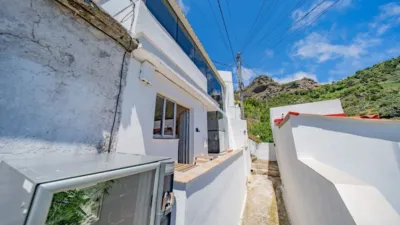 Terraced house on Camaino Lomo de Las Botegas Street photo 3