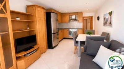 Apartment in Carrer del Cap de la Gola photo 2