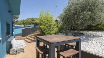 Chalet on Calle Margarida Xirgu photo 6