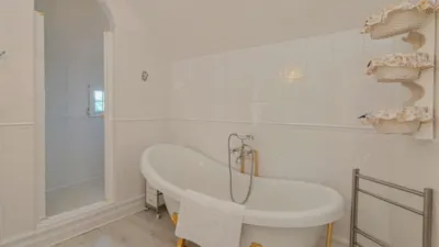 Chalet in El Monte photo 39