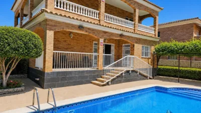 Chalet in Segur de Calafell photo 4