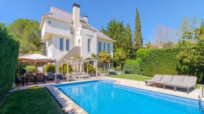 Chalet in El Monte photo 67
