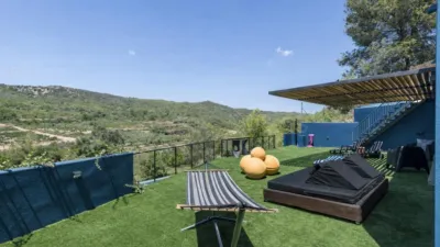 Chalet on Calle Margarida Xirgu photo 27