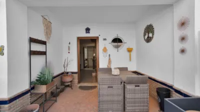 Terraced house on Eugenia de Montijo Street photo 9