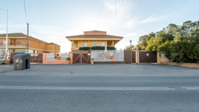 Chalet in El Cruce del Raal photo 2