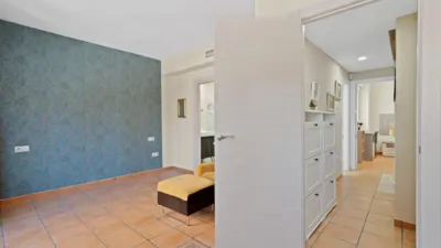 Terraced house on Eugenia de Montijo Street photo 25