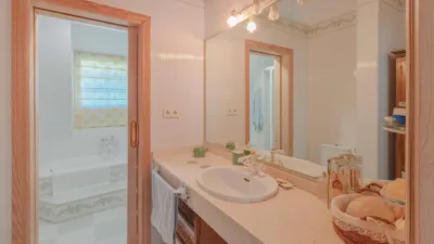 Chalet in El Monte photo 47