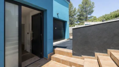 Chalet on Calle Margarida Xirgu photo 3
