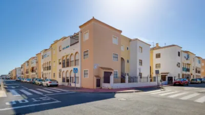 House on Calle de Ramón Rubial Cavias photo 26