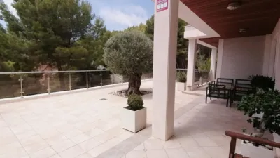 House - View 3