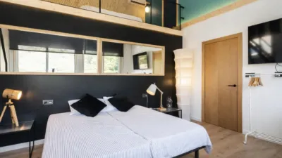 Chalet on Calle Margarida Xirgu photo 19
