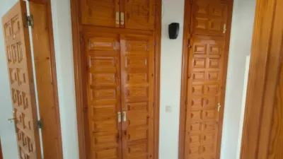 Apartment on Avenida de Juan Sebastián Elcano, 72 photo 11