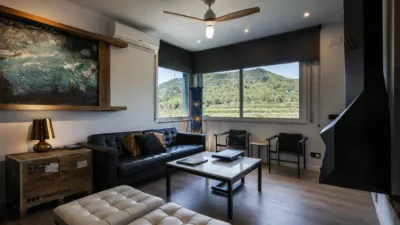 Chalet on Calle Margarida Xirgu photo 9