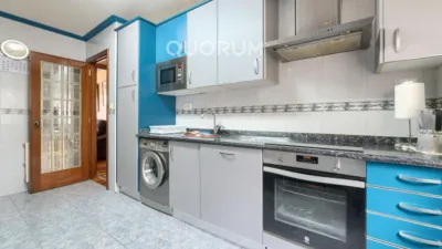Apartment in Basauri - Centre - Ariz - Uribarri photo 2
