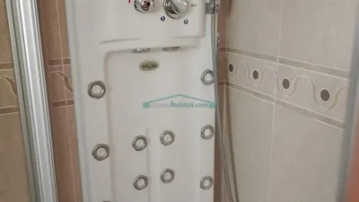 Flat in Patraix photo 30