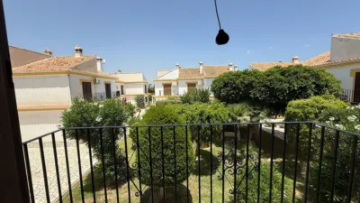 Terraced house on Avenida de Juan Sebastián Elcano photo 26