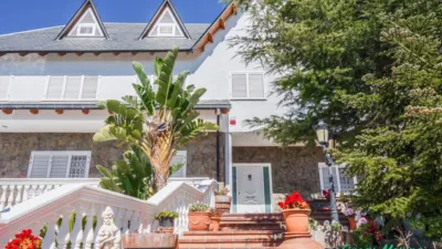 Chalet on Carrer Cal Tarda photo 3
