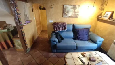 Terraced house in Madrilalejo del Monte photo 4