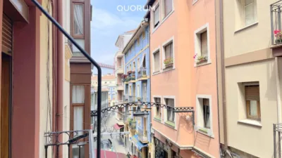 Piso en venta en Calle de Coscojales, Alde Zaharra-Portu (Portugalete) de 200.000 €