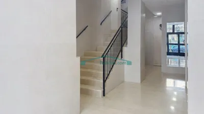 Flat in Patraix photo 26
