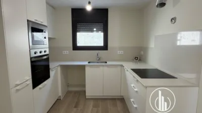 Terraced house on Carrer de Miquel Servet photo 8