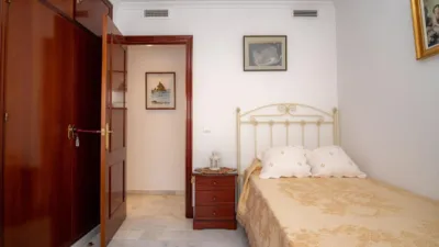 Apartment on Calle de Santa Teresa de Jesús photo 34