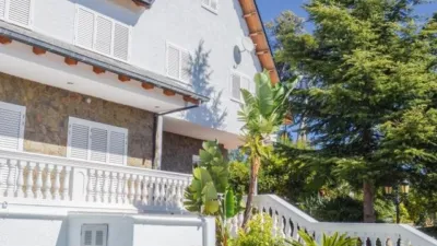 Chalet on Carrer Cal Tarda photo 39