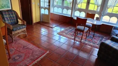 Casa en venta en Avenida de Santa Marina, cerca de Rúa Casal dos Ovos - Més