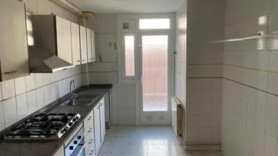 Apartment in Centre photo 8