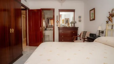 Apartment on Calle de Santa Teresa de Jesús photo 8