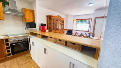 Casa adosada en venta en Calle de los Jazmines - Más
