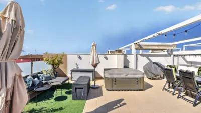 Apartment on Calle Esperanza Macarena photo 19