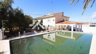 Chalet on Calle de la Amistat photo 37