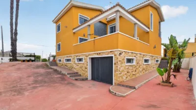 Villa on Camino Fabregat photo 8