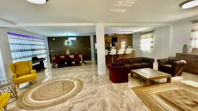 Chalet on Paseo Mayor, 1 photo 15